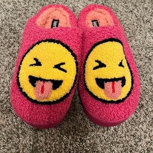 Kensie Hot Pink Emoji Slip-On Footies with Yellow Tongue-Out Patch